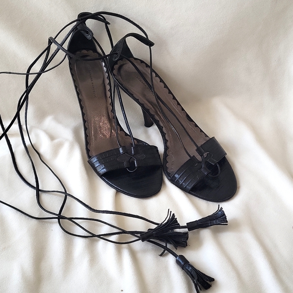 Banana Republic Wrap Heels